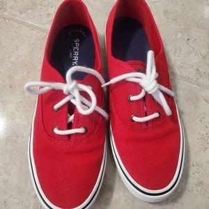 Sperry crest canvas sneaker